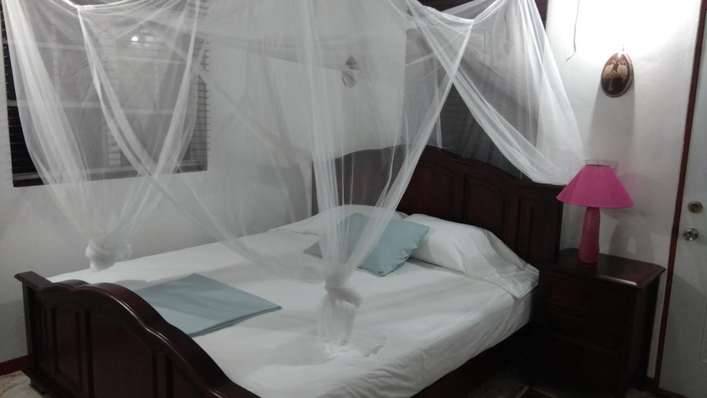 Mainroad Suite Calibishie Ngoại thất bức ảnh